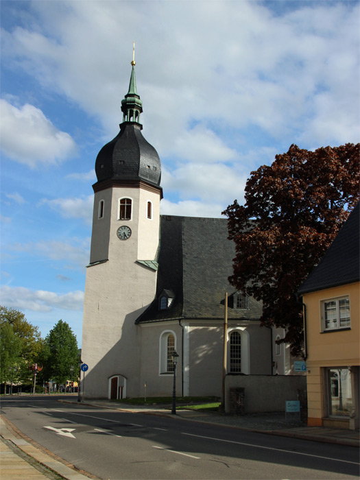 Stadtkirche in Olbernhau Seitenansicht